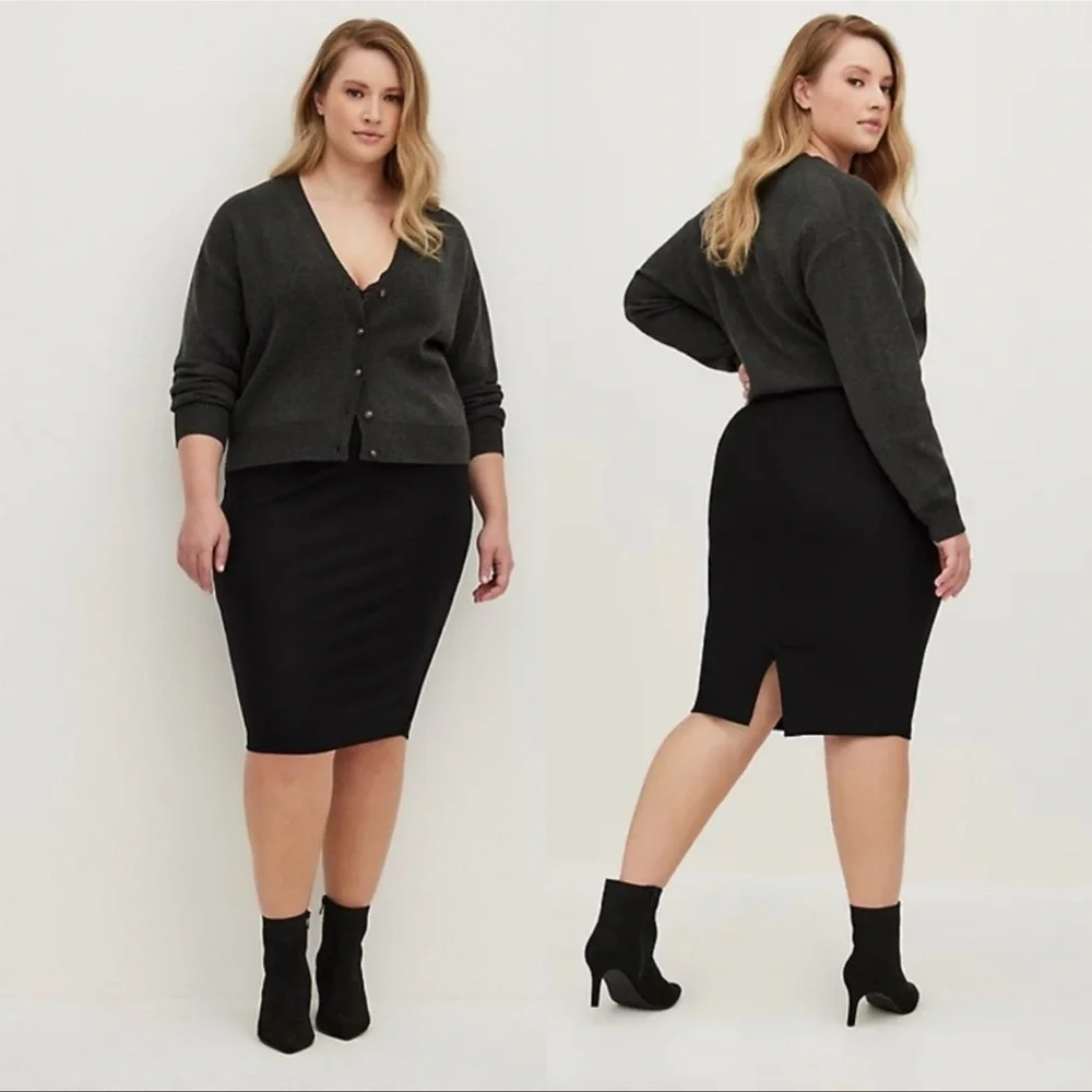Torrid Black Premium Ponte Pencil Skirt Stretch Wide Waistband Size 2